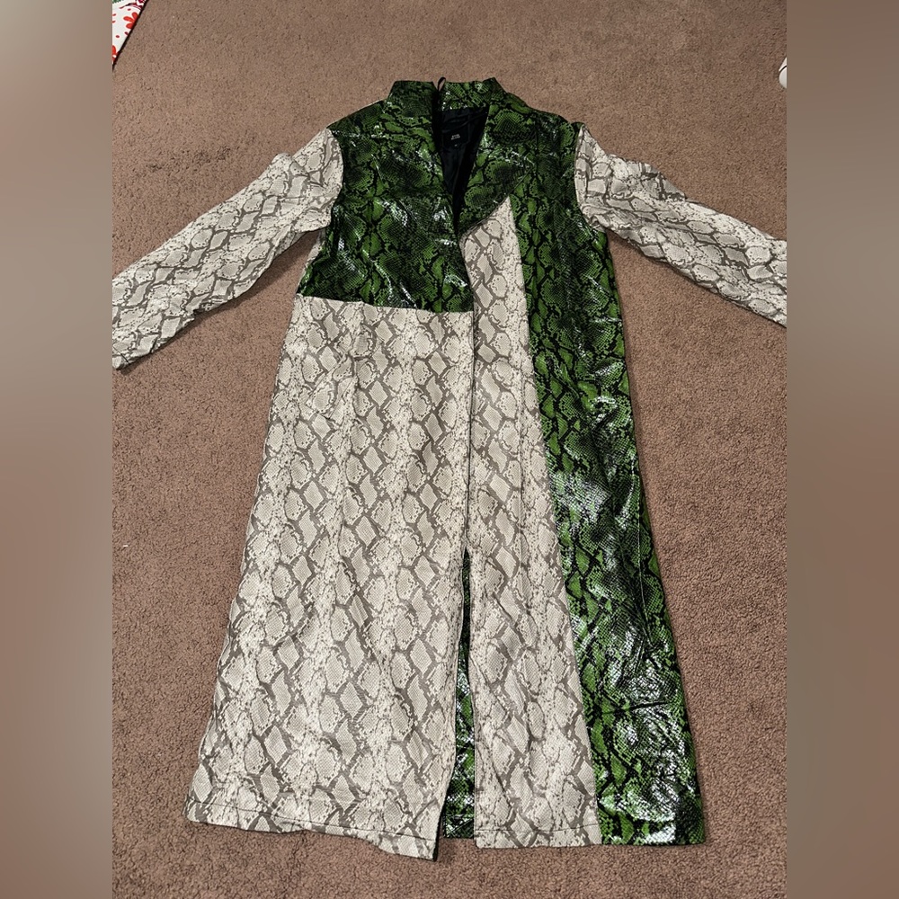 River Island Animal Crocodile Print Faux PU Leather Unique Print Coat - Picture 3 of 8